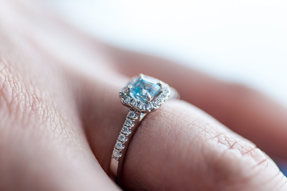 Your Guide to Engagement Ring Settings