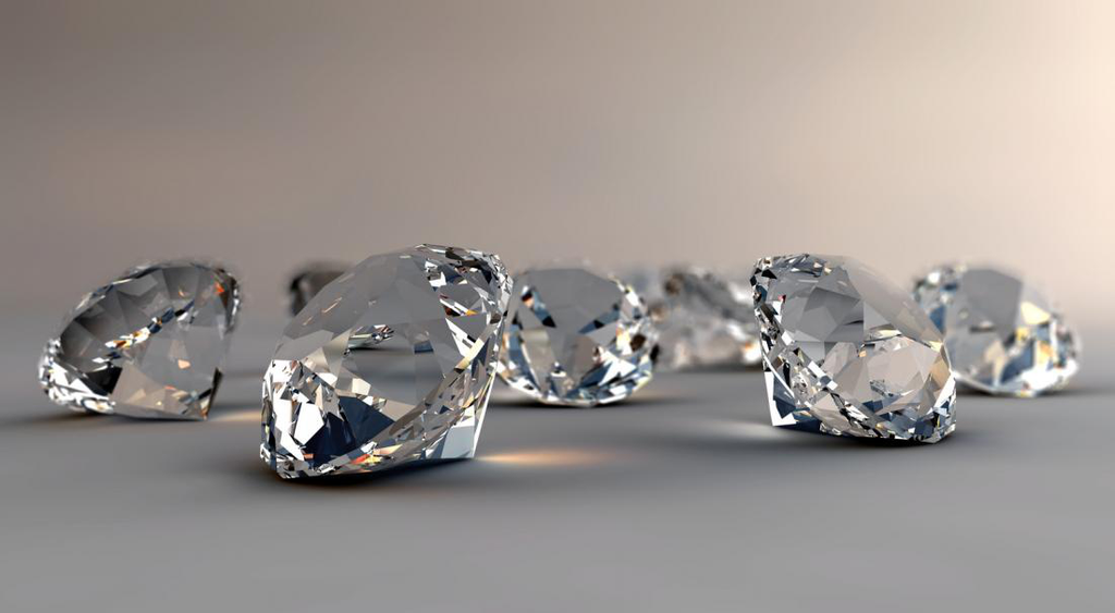 The Signs of a Fake Diamonds