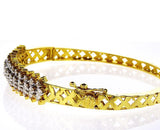 Women's Classic 18K Yellow Gold 1 TCW Natural Round Cut Diamond Cuff Bracelet